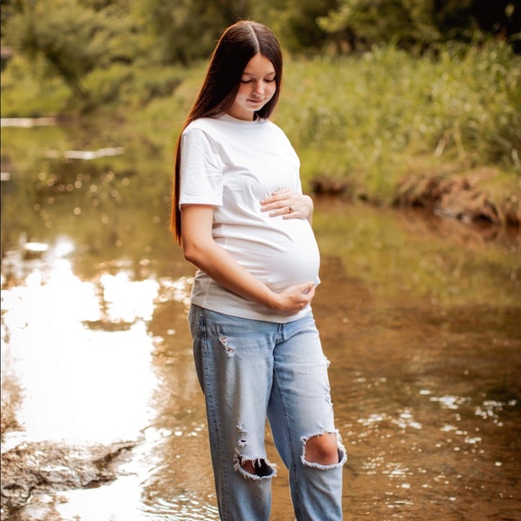 Meet your Posher, Julie - Picture 1 of 1